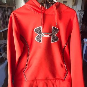 Under armour light pull over